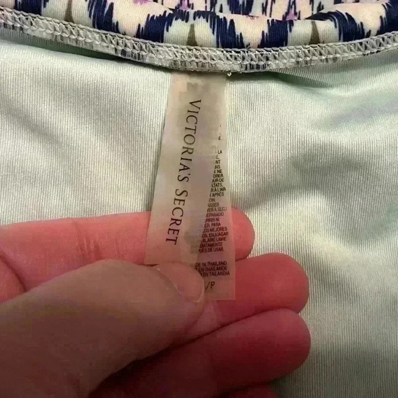 Victoria’s Secret Bikini/Two Piece Bra Top Size 34DD Bottoms Size Small - Picture 12 of 16